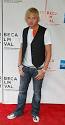 http://upload.wikimedia.org/wikipedia/commons/thumb/5/51/Ryan_Hansen_by_David_Shankbone.jpg/220px-Ryan_Hansen_by_David_Shankbone.jpg