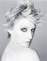 http://www.wmagazine.com/images/celebrities/2007/03/cear_ellen_degeneres_v.jpg
