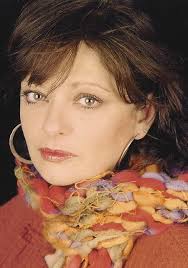 The birth name was Angela Margaret Cartwright. The height is 165cm. - images?q=tbn:ANd9GcRQ7bH7tiUzMaw_mt9of-ZNSpgtoS2y53B4fufTWtHVfoZnoEikug