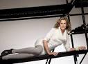 http://stylefrizz.com/img/lauren-hutton-mango-fall-2008.jpg