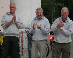 Die späteren Sieger aus Göttingen: Norbert Engelhardt, Klaus Ogon und Harald Neifeind. Es ging gegen ein Team aus Göttingen. Der Gegner war klar besser und ...