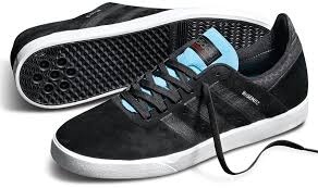 Bisnis Toko Online Sepatu di Rumah Datangkan Pundi Rupiah ...