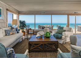 California Beach Cottage with Coastal Decor - Home Bunch - An ...