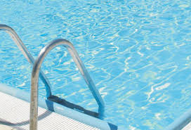 piscina scoperta estiva