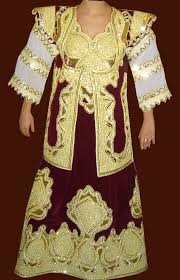 لباس تقليدي الجزائري - صفحة 2 Images?q=tbn:ANd9GcRXucoKXQByVmB8ZQbEovU-97mKpVXsfUaW5YcNXEjNtJrEU8_rDw