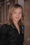 http://image.toutlecine.com/photos/s/y/l/sylvie-testud-17-01-1971-2-g.jpg