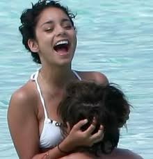 vanessa hudgens no clothes