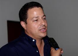 26 de Noviembre de 2013 | El presidente del Concejo de Cúcuta Rodolfo Torres Castellanos, recibió por parte del munícipe Juan Pablo Celis Vergel la renuncia ... - concejal-juan-pablo-celis-vergel-present-renuncia-irrevocable
