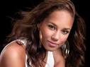 ALICIA KEYS | TopNews