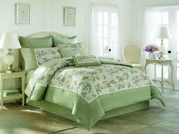 Throw Pillows For Bed | Martensen Jones Interiors