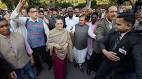 Sonia Gandhi writes to Anna Hazare, vows to oppose land bill.