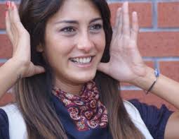 Merve Oflaz Mini Etekli Seksi Bacak Frikikleri �zle