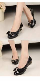 jual sandal & sepatu wanita flat branded import online - Moro Fashion
