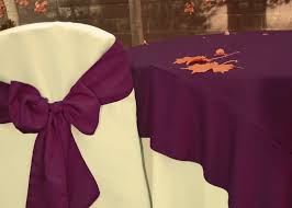 Help with wedding theme... :  wedding help reception purple orange pumpkins centerpeice linens venue Images?q=tbn:ANd9GcRcllDhMckGpZchwnWkbkaElwuvmIB2lMNaKX73p6Hicklpq7X3jQ