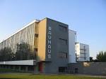 File:Bauhaus-Dessau main building.jpg - Wikipedia, the free ...
