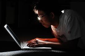 remaja dan internet