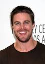 According to EW, Arrow star Stephen Amell ... - arrow-stephen-amell