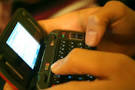 File:Texting.jpg - via Daymix