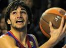 Barcelona's Ricky Rubio, right