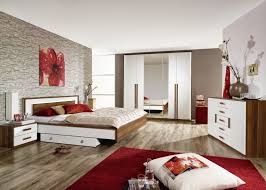 Great Romantic Bedroom Decoration And Design For Couple With ...