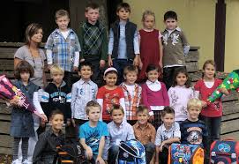 39 Kinder wurden an der Hohenlupfenschule in Stühlingen eingeschult. Lehrerin Lorella Indlekofer wird in der ... - 19901472