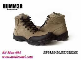 Sepatu Casual Pria