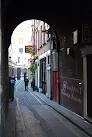 This is a former coaching Inn off Borough High St - via Daymix