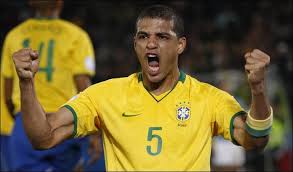 Felipe Melo Kimdir?
