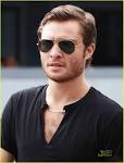 ed westwick born 1987