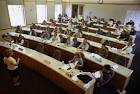 Classroom people with teacher - via Daymix