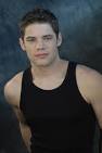 Is this the Jeremy Jordan ? I guess you guys are right ..the Jeremy Jordan ... - Headshot_C