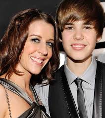 Mariah Yeater bỏ vụ kiện đối với Justin Bieber Images?q=tbn:ANd9GcRvWnnIVpQrd1avCab7L0YobSjFwpgrrBnIX0dZVoB4uyUnjV06nw