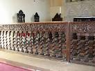 The church of St Nicholas in Bradwell - altar rails - via Daymix