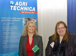 During the 2011 Commodity Classic, I had a chance to chat with our friends Malene Conlong and Annette Reichhold with DLG (Deutsche ... - cc11-agritechnica
