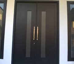 Model pintu rumah minimalis modern 2 pintu besar dan kecil