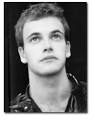 jonny-lee-miller. 12►. Não há