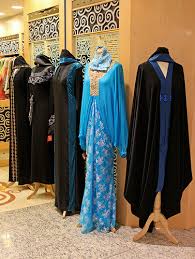 Dubai fashion. Chique abaya fashion shop. | Flickr - Photo Sharing!