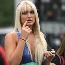THEse Celeberities can be mistaken for tranny(TRANSEXUAL