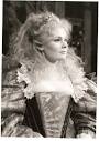 Judi Dench Picture 4