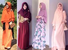 Syar'i Style : Cantiknya Angella Fransisca dengan Gamis & Khimar ...