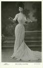http://www.corset.dk/News/Camille_Clifford_1.jpg