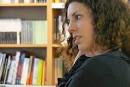 Silvia Avallone, autrice del romanzo Acciaio, candidata al prossimo Premio ...