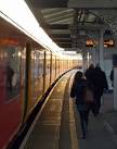 TQ2575 : Commuting at - via Daymix