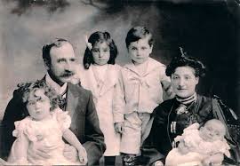 ARTHUR KAHN | Kahn Family Genealogy - arthur-and-family-c-1903