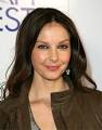 http://cache.jezebel.com/assets/images/39/2007/09/ashleyjudd090507.jpg
