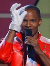Host Jamie Foxx performs the