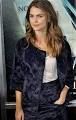 http://upload.wikimedia.org/wikipedia/commons/thumb/5/5f/Keri_Russell_2010_2.jpg/220px-Keri_Russell_2010_2.jpg