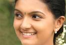 പണം കിട്ടിയാല്‍ എന്തും കാണിക്കാനില്ലെന്ന് ശരണ്യ മോഹന്‍