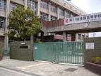 ファイル:大阪府立阿倍野高等学校.jpg - Wikipedia