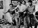 http://i.usatoday.net/life/_photos/2012/02/29/Monkees-Davy-Jones-A-towering-star-AC12QANA-x-large.jpg